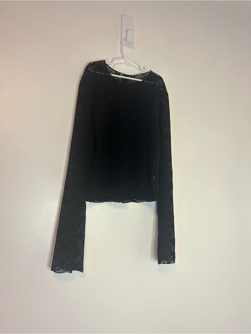Black Lace Windsor Long-Sleeve Women’s Top, Medium